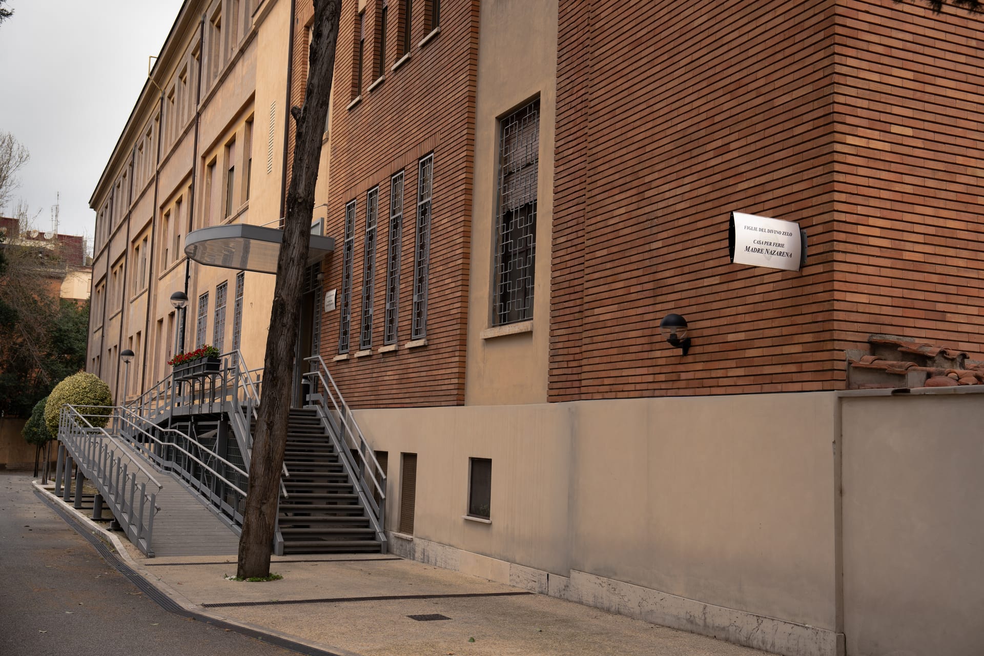 Casa Madre Nazarena - Ingresso
